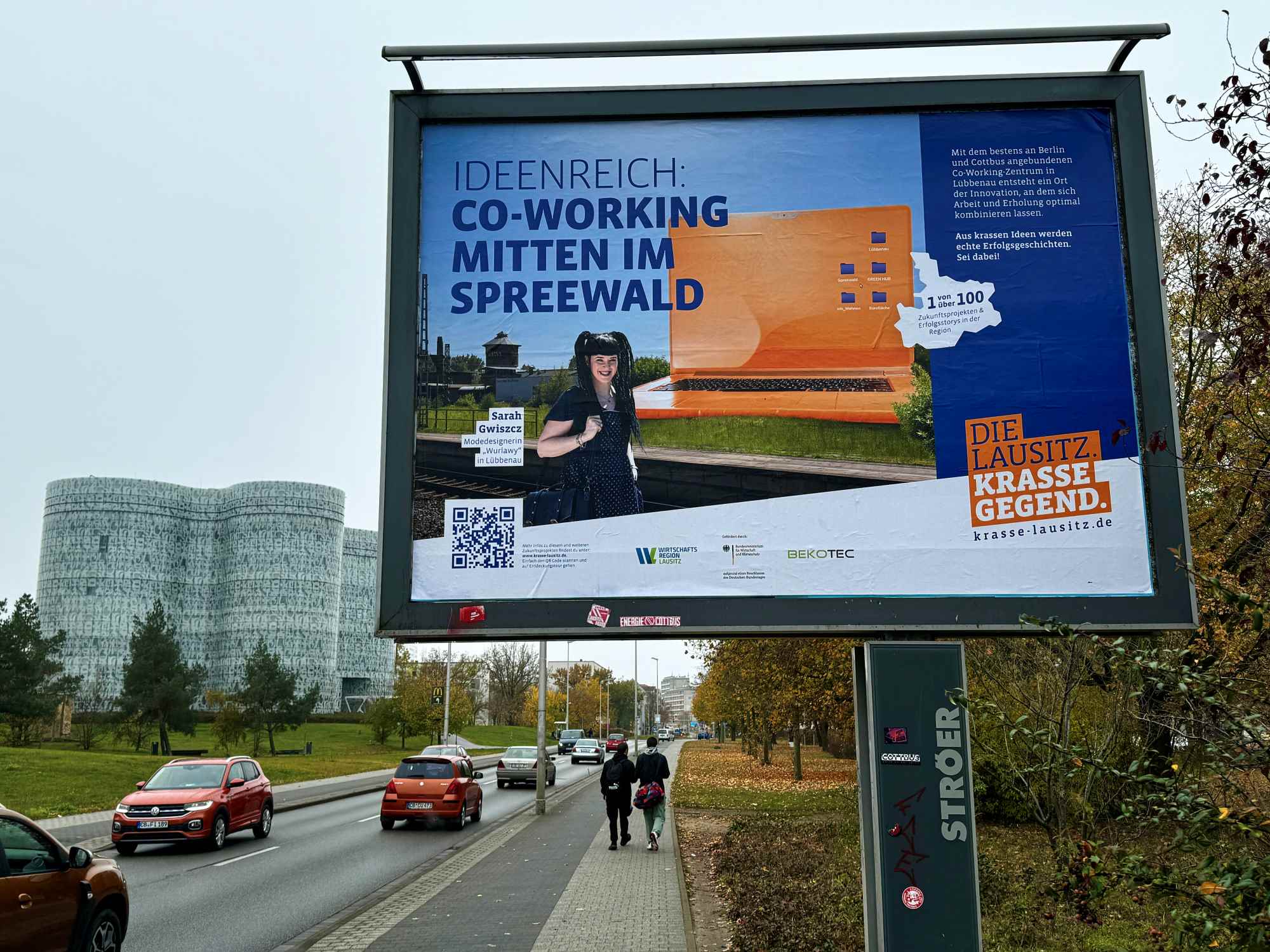 Großplakat in Cottbus an der BTU zum Co-Working im Spreewald